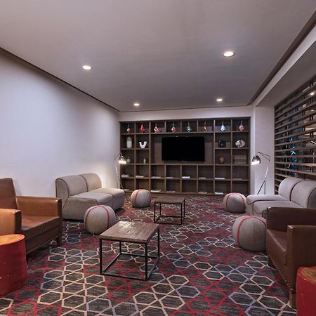 Four Points By Sheraton Galerias Monterrey Ngoại thất bức ảnh Library