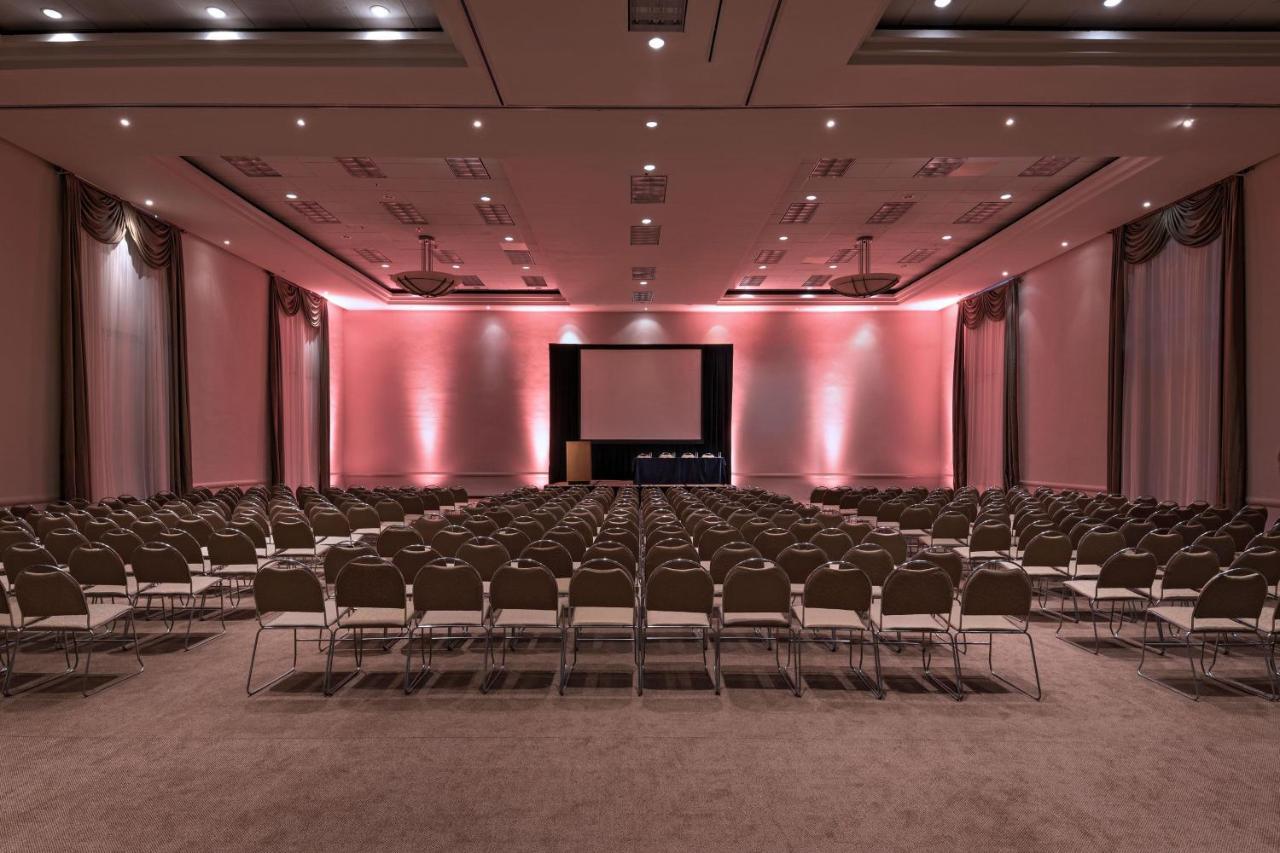 Four Points By Sheraton Galerias Monterrey Ngoại thất bức ảnh The ballroom