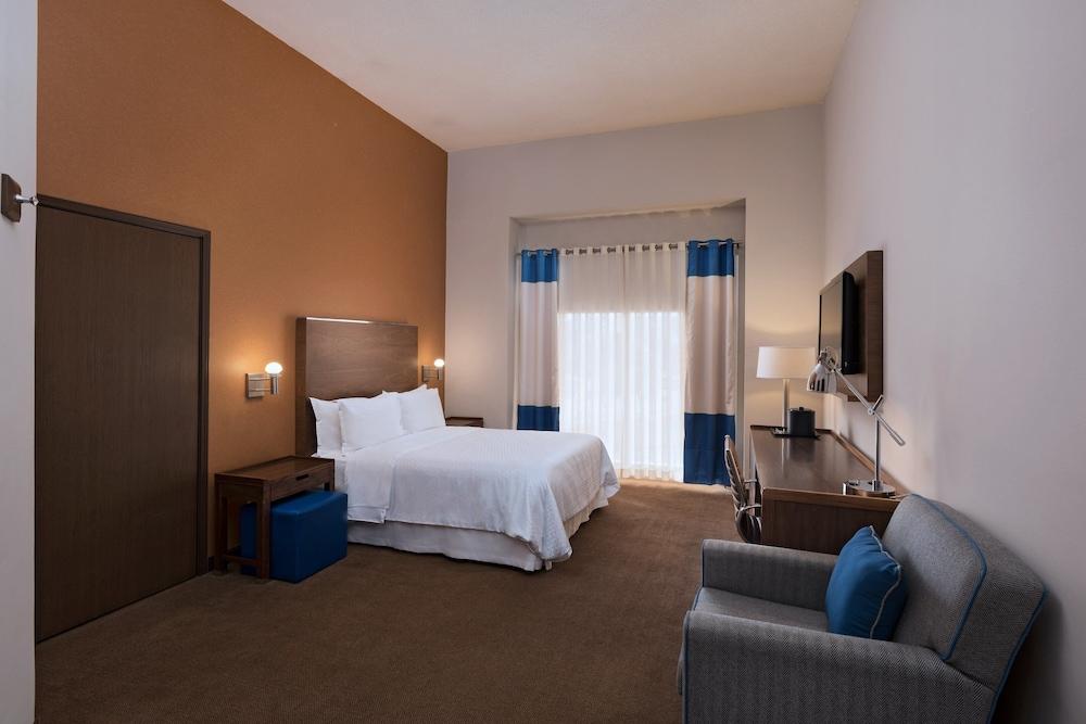 Four Points By Sheraton Galerias Monterrey Ngoại thất bức ảnh A typical hotel room