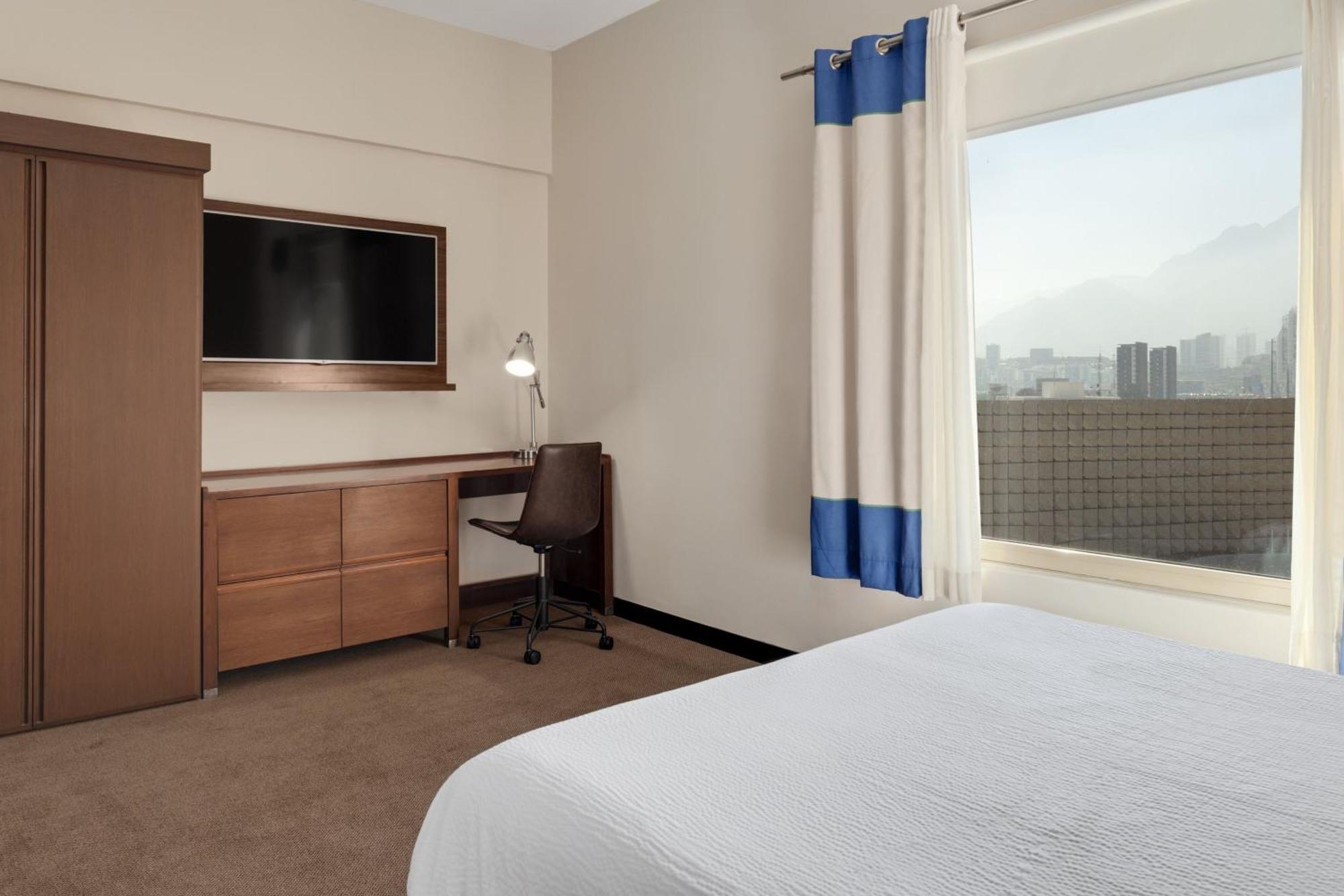 Four Points By Sheraton Galerias Monterrey Ngoại thất bức ảnh