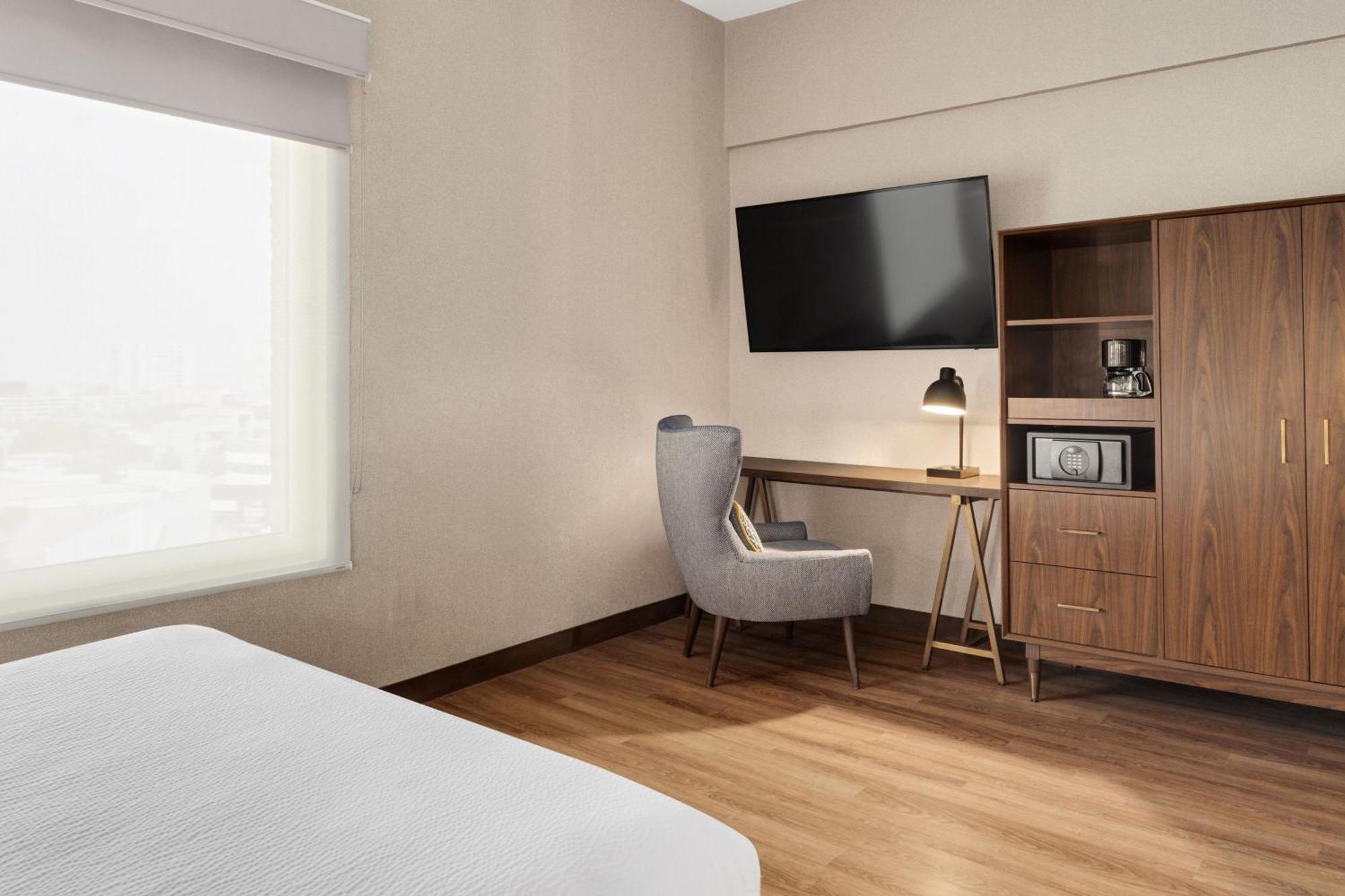 Four Points By Sheraton Galerias Monterrey Ngoại thất bức ảnh